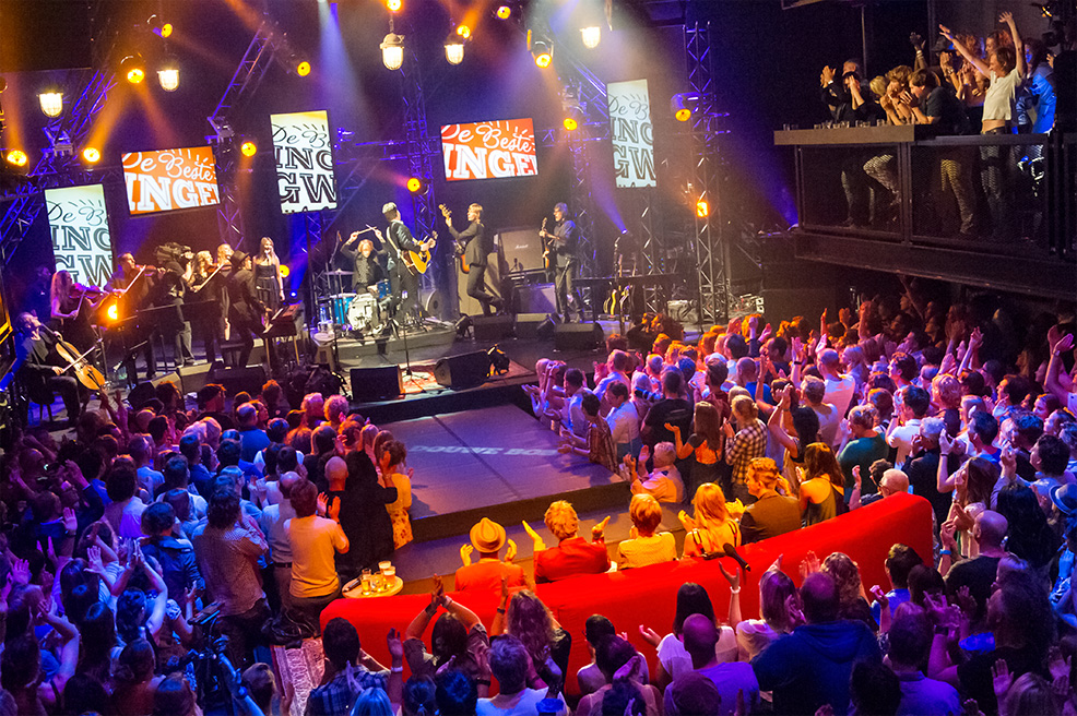 photo of Douwe Bob, the first edition's winner, in action