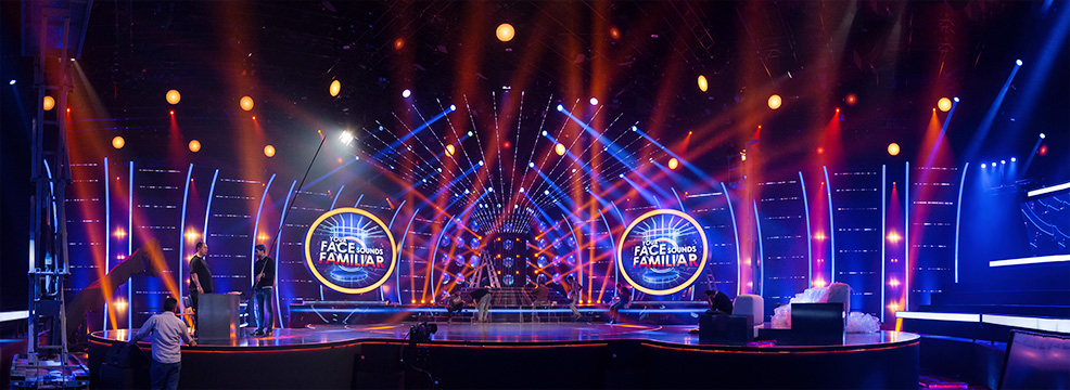 photo, perspective overview from audience position on the Your Face Sounds Familiar set